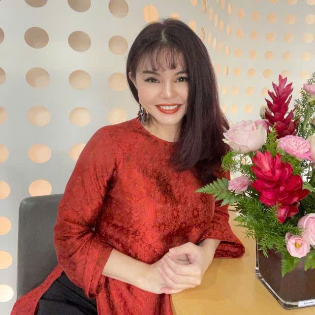 Our People Saigon Lux